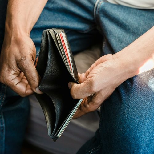 pexels-nicola-barts-7927581